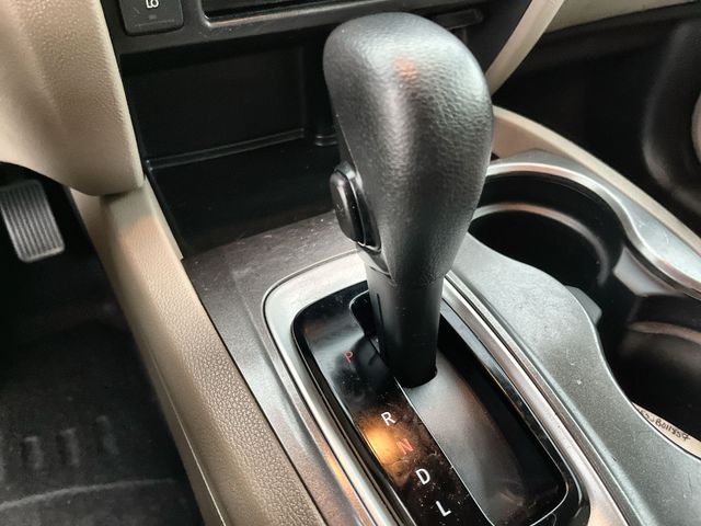 Used 2018  Honda EX-L image 23