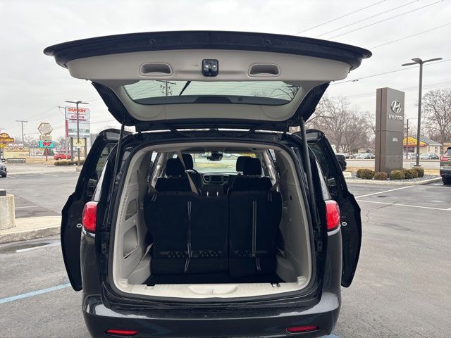 Used 2023 Black Chrysler LX image 28