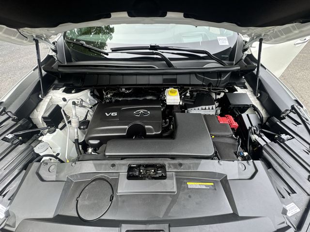Used 2023 Black INFINITI Autograph image 33