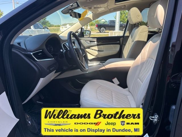 2023 Buick Enclave Avenir - Rich Garnet Metallic exterior view 10