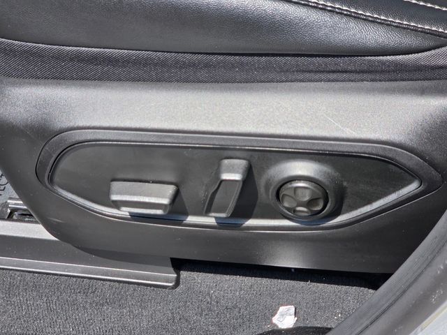 Used 2025 Jeep Grand Cherokee SUV