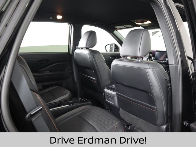 Used 2023 Nissan Pathfinder SUV