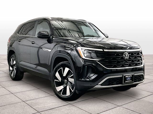 2024 Volkswagen Atlas Cross Sport 2.0T SE w/Technology Black at Grove City Ford