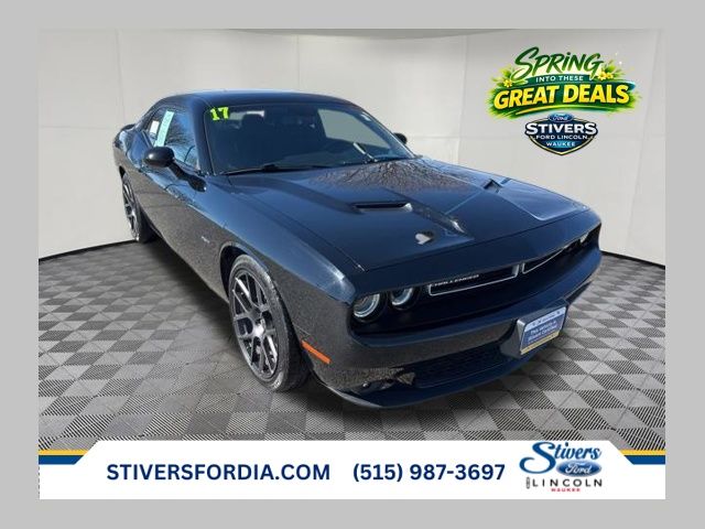 Pitch Black Clearcoat 2017 Dodge Challenger R/T RWD Coupe Rear-Wheel Drive 8-Speed Automatic