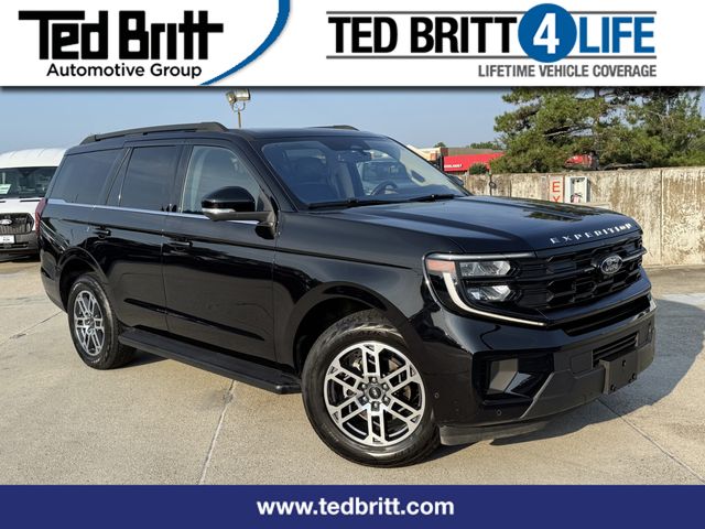 Black Metallic 2025 Ford Expedition SUV / Crossover Four-Wheel Drive Automatic