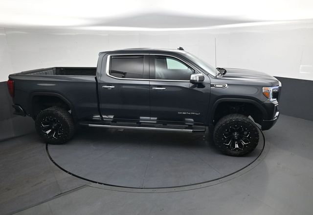 Used 2021  GMC Denali image 19