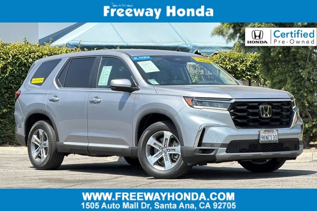 2024 Honda Pilot EX-L 8-Occupant AWD's photo