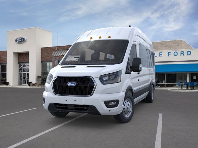 New 2026 White Ford XLT image 2