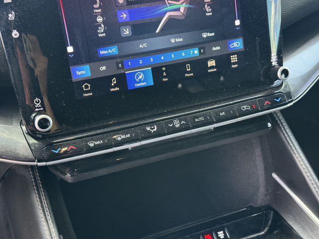 2023 Jeep Wagoneer Base White at River Oaks CDJR