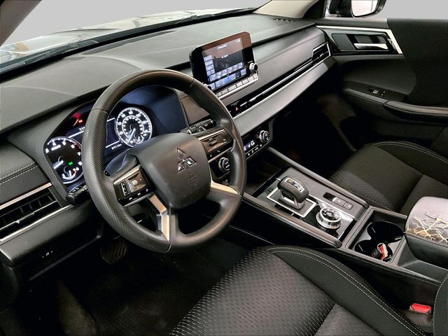 2022 Mitsubishi Outlander ES  at Auto Express Mitsubishi