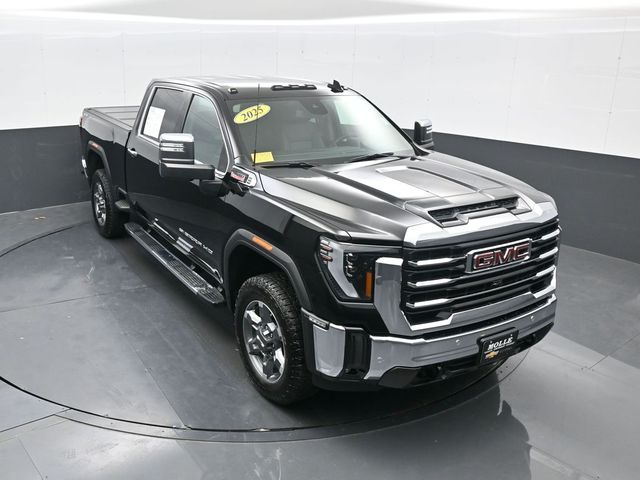 2025 GMC Sierra 3500HD SLT Crew Cab 4WD