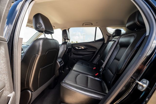 2023 GMC Terrain SLT Black at AutoSavvy Houston Northwest