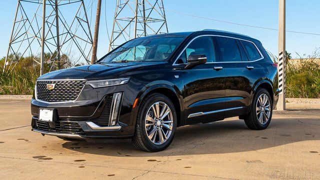 2025 Cadillac XT6 Premium Luxury - 2