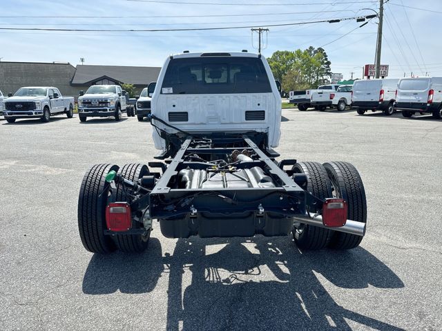 New 2026 Oxford White Ford F-450® XL image 6