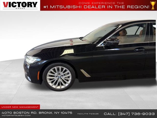 2022 BMW 5-Series 530i xDrive photo