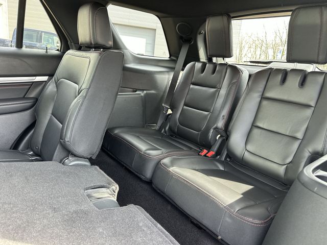 Used 2018 Red Ford Sport image 27