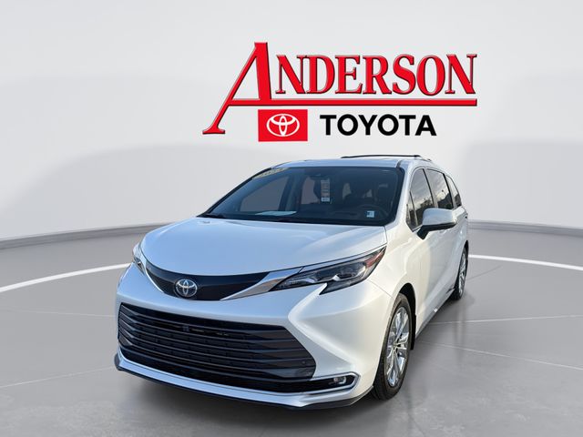 Pearl 2024 Toyota Sienna Minivan Front-Wheel Drive Continuously Variable Transmission