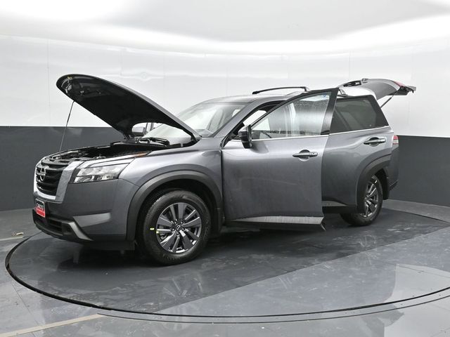 2024 Nissan Pathfinder SV 52