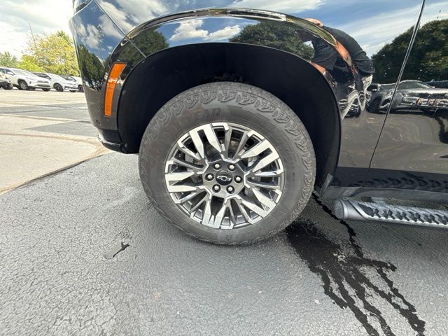 Used 2025 Chevrolet Suburban SUV