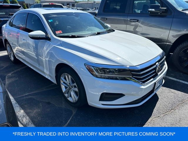 Pure White 2020 Volkswagen Passat Sedan Front-Wheel Drive 6-Speed Automatic