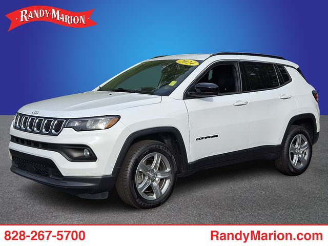 Bright White Clearcoat 2024 Jeep Compass Latitude 4WD SUV / Crossover Four-Wheel Drive 8-Speed Automatic