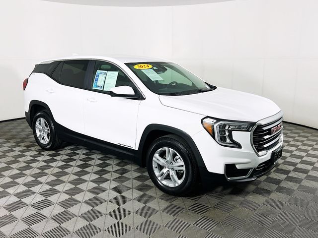 Summit White 2024 GMC Terrain SLE FWD SUV / Crossover Front-Wheel Drive 9-Speed Automatic