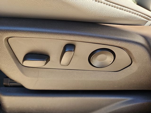 Used Car 2022 Gmc Yukon Xl  Slt For Sale Under $50,000 In Plainview, Texas