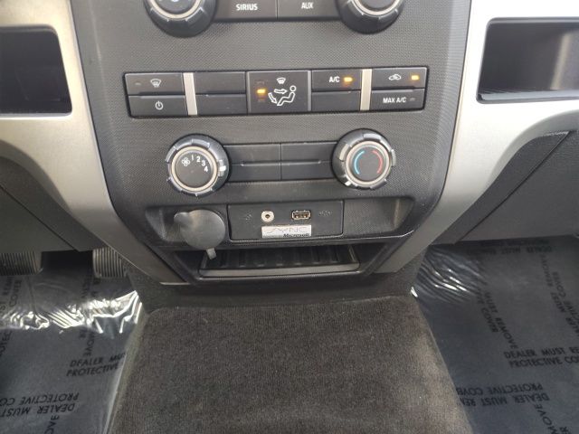 Used 2014 Black Ford XLT image 20
