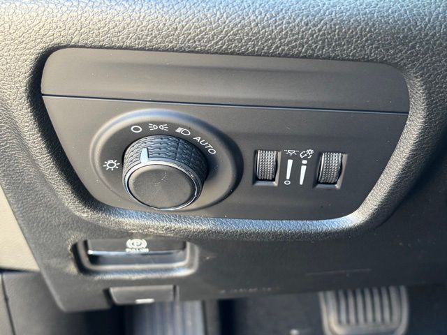 new 2026 Jeep Grand Cherokee car, priced at $43,473