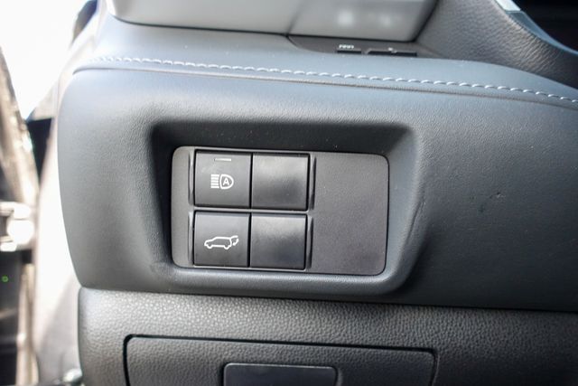 used 2022 Toyota Highlander car, priced at $33,000