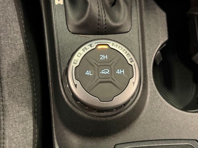 Used 2022 Green Ford Base image 25