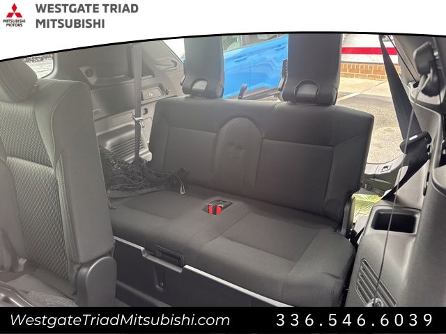 MitsubishiOutlander26