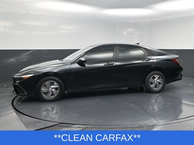 2024 Hyundai Elantra SE Black at DeMontrond Auto Country