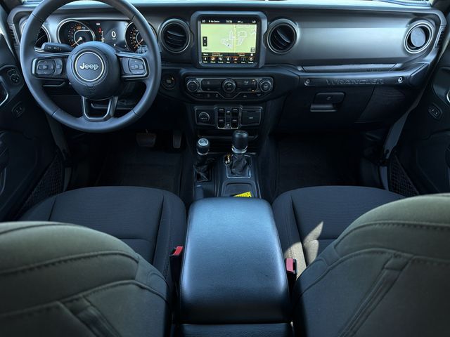 Used 2023 Silver Jeep Sport S image 18