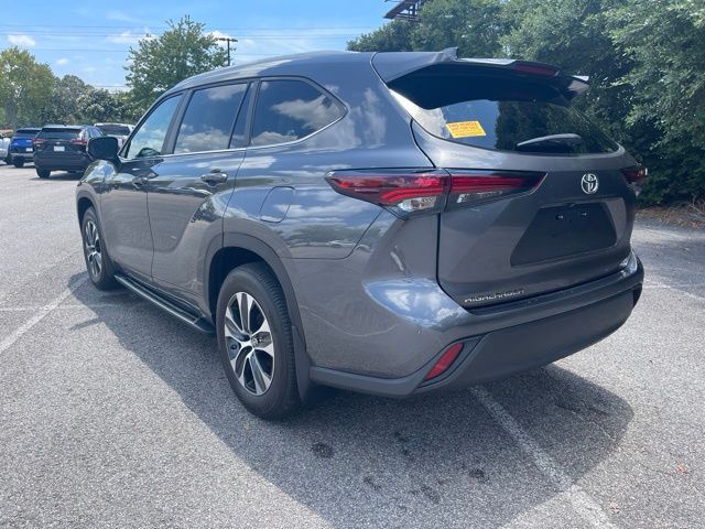 Used 2025 Toyota Highlander SUV