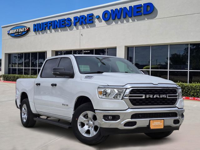 Bright White Clearcoat 2023 RAM 1500 Big Horn Crew Cab 4WD Pickup Truck Four-Wheel Drive 8-Speed Automatic