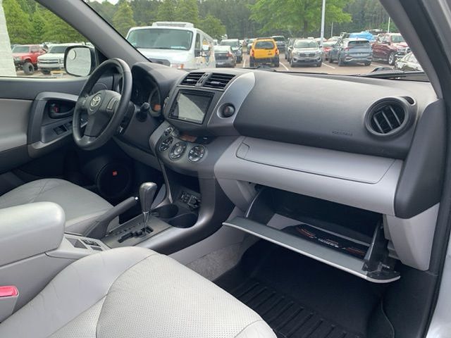 2010 Toyota RAV4 Limited photo