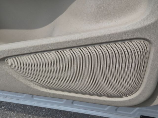 2017 Lincoln MKC - Image 49