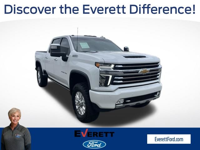 Pearl 2022 Chevrolet Silverado 2500HD High Country Crew Cab 4WD Pickup Truck Four-Wheel Drive Automatic