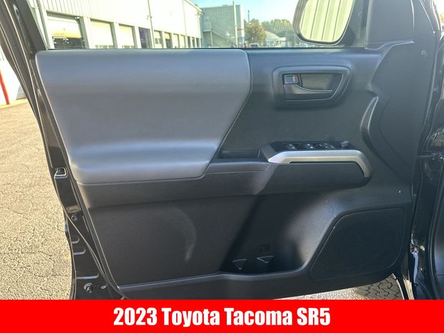 2023 Toyota Tacoma SR5 4