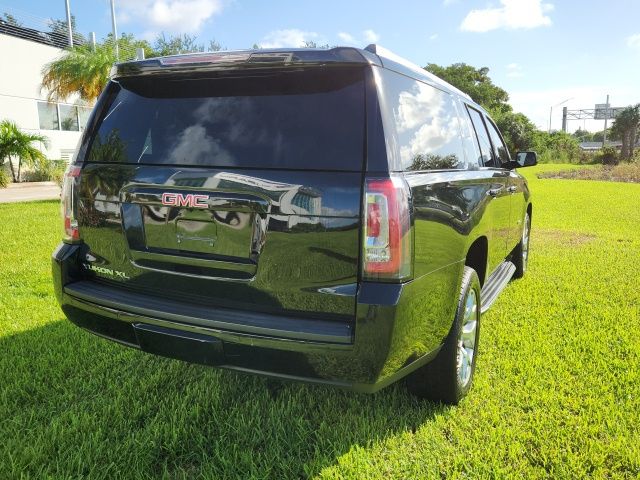 2017 GMC Yukon XL SLE 11