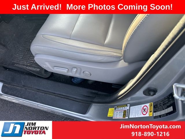 2018 Toyota Highlander XLE 9