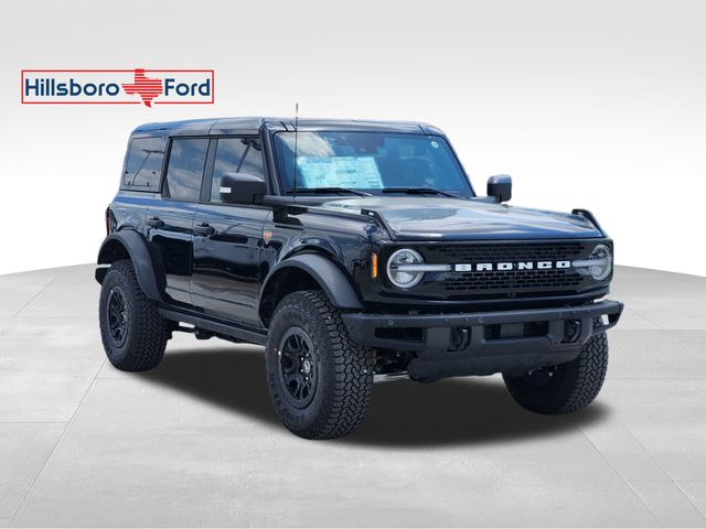 2025 Shadow Black Ford Bronco Badlands 4X4 SUV