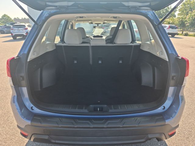 Used 2022 Blue Subaru Base image 28