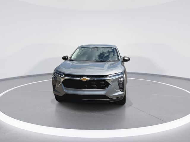 Used 2024 Gray Chevrolet LS image 4