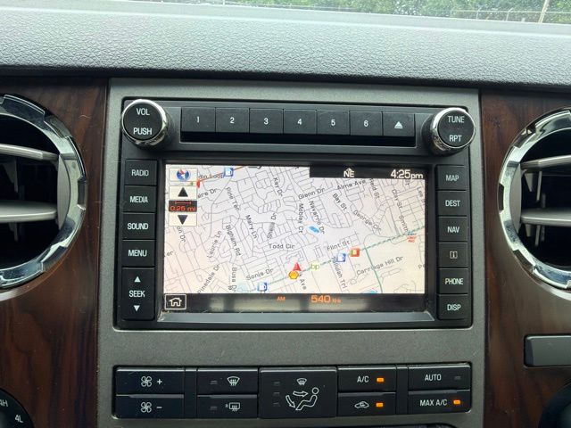 Used 2012 White Ford Lariat image 21