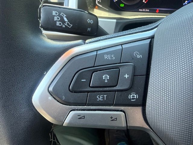 2023 Volkswagen Atlas Cross Sport 2.0T SE w/Technology White at Sutliff Volkswagen