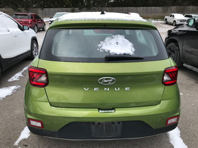 2022 Hyundai Venue SE 6