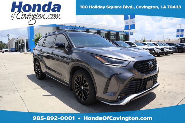 Magnetic Gray Metallic 2024 Toyota Highlander SUV / Crossover Front-Wheel Drive 8-Speed Automatic