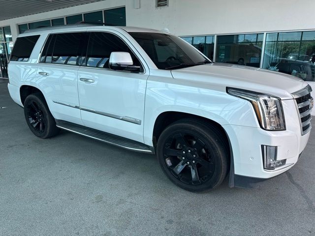 2017 Cadillac Escalade Luxury 4WD